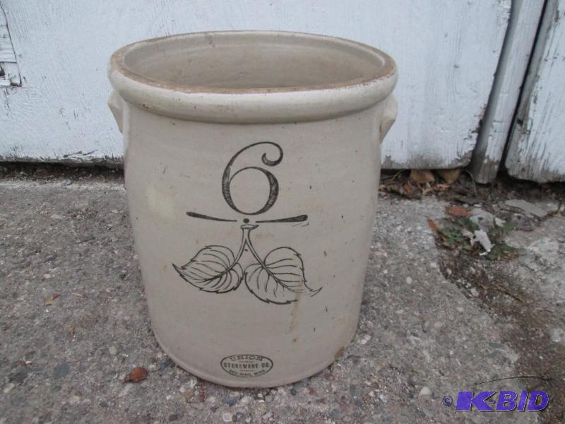 lot 27 image: Union Stoneware Redwing, MN crock, 15" t...