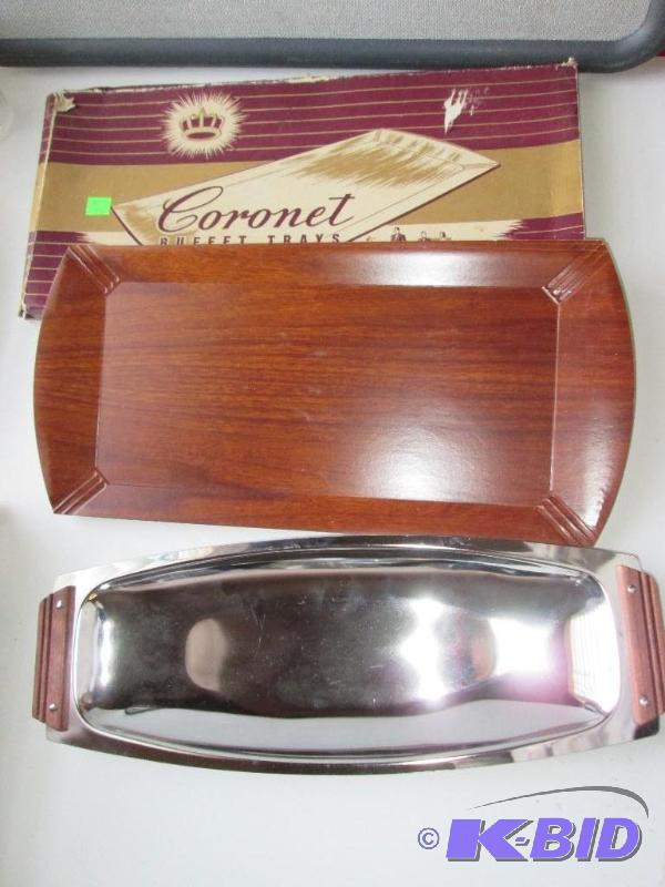lot 5 image: Box of 4 Coronet wood buffet trays and a Krom...