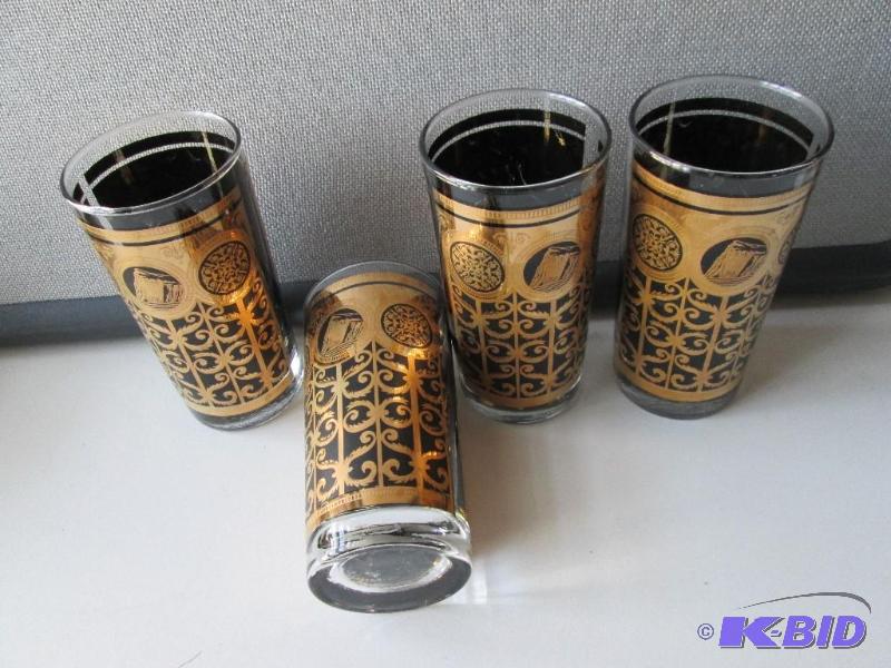 lot 8 image: 4 Vintage glasses, unique gold pattern...