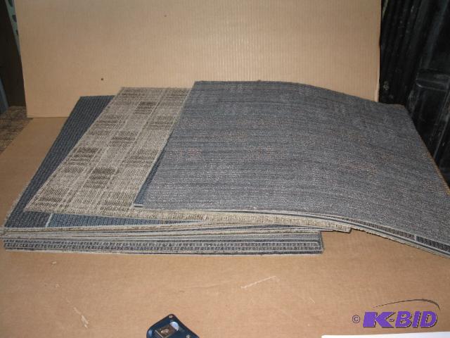 lot 16 image: Carpet tiles, 24 inches x 24 inches, qty 15, ...