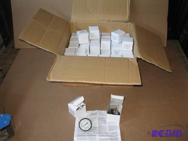 lot 21 image: Ametek pressure gauges, new, 0-100 PSI, qty 2...
