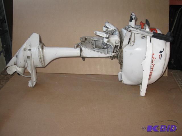 lot 22 image: Johnson 3HP outboard motor, does not run...