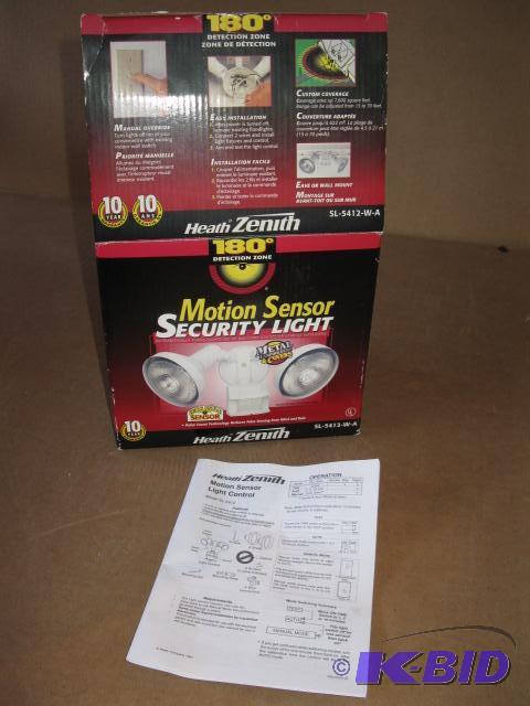 lot 37 image: Motion Sensor security light, 180 degree...