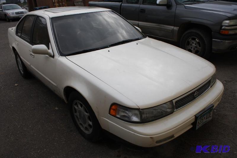 1992 Nissan Maxima