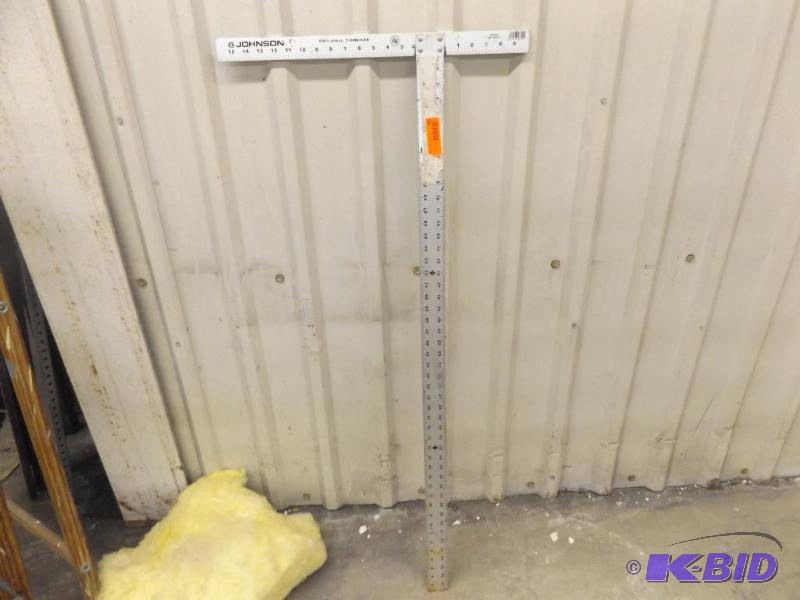 lot 252 image: Dry Wall T Square...