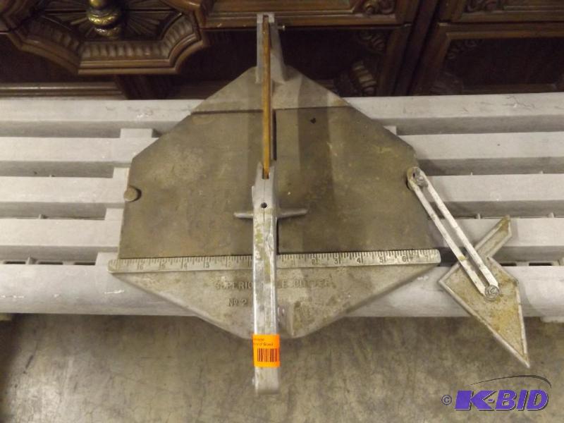 lot 283 image: Superior Tile Cutter...