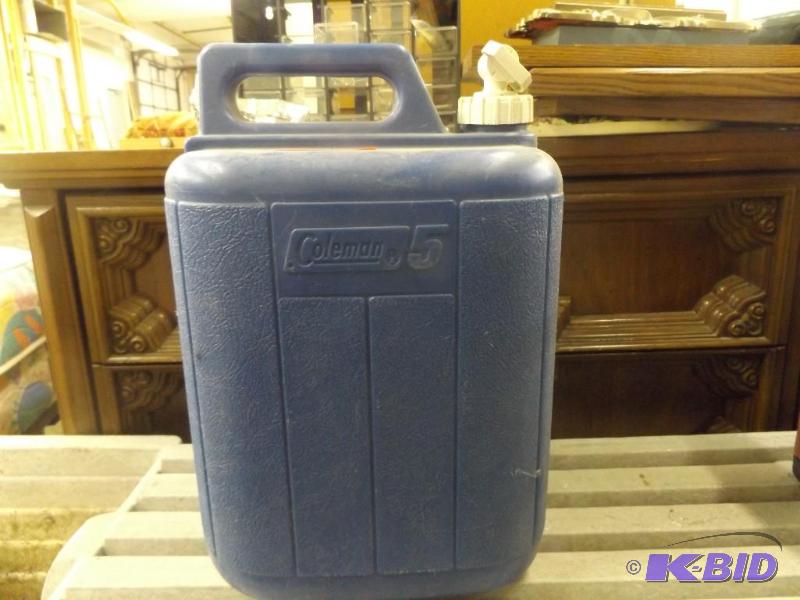 lot 285 image: Coleman 5 gallon water jug...