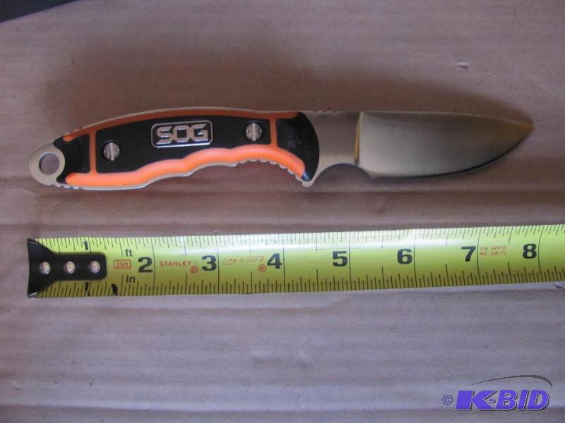lot 12 image: This NEW (in factory box) SOG Huntspoint Skin...