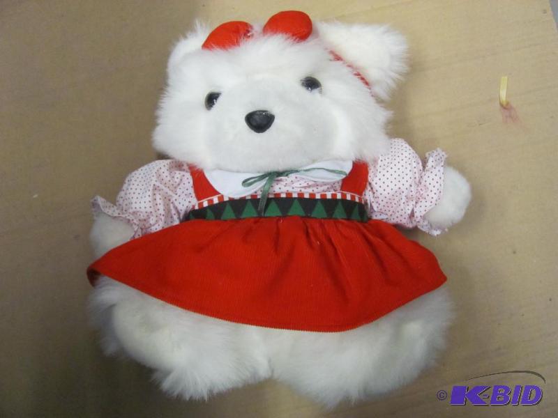lot 134 image: 1995 Dayton-Hudson Collectible Santa Bear. Ap...