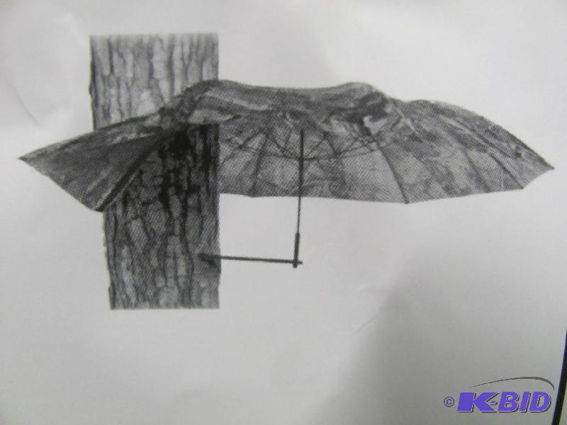 lot 35 image: Stay dry this hunting season while hunting wi...