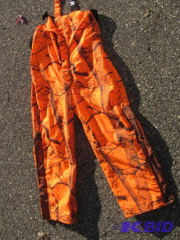 lot 6 image: These HUNTWORTH Fleece-Lined Micro Fiber Oran...