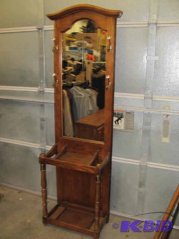 lot 74 image: This beautiful Wooden Hall Tree from PULASKI ...