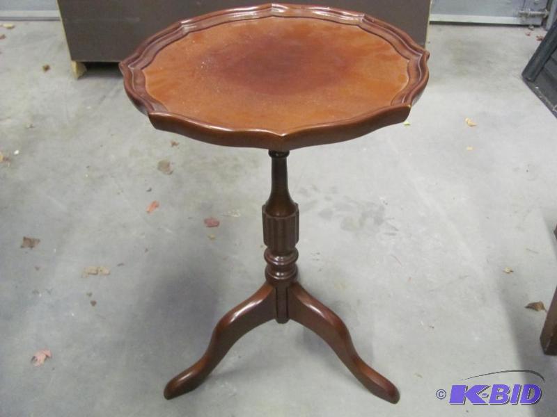 lot 79 image: Wooden Plant Stand. Approx. 13.5" round ...