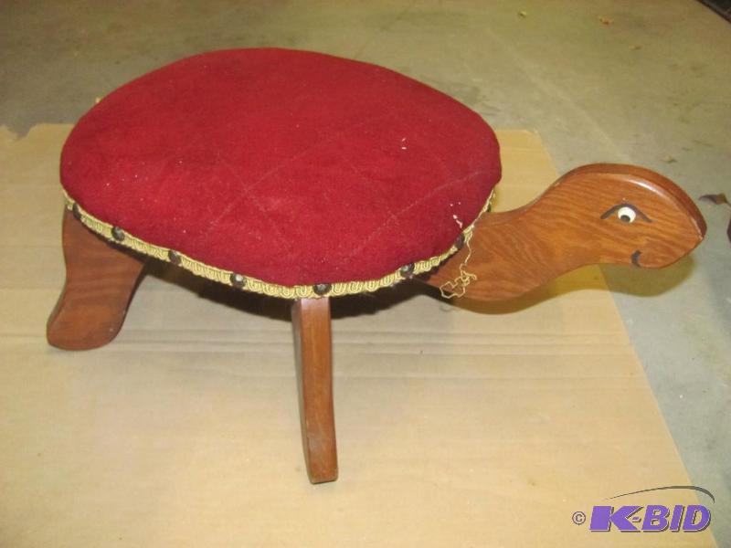 lot 93 image: Small Childs &quotTurtle" BenchSeat w...