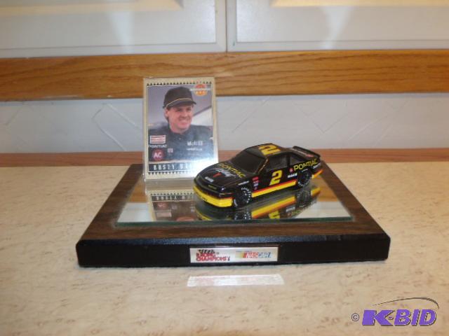 Rusty Wallace  Pontiac Racing diecast on mirrored base
