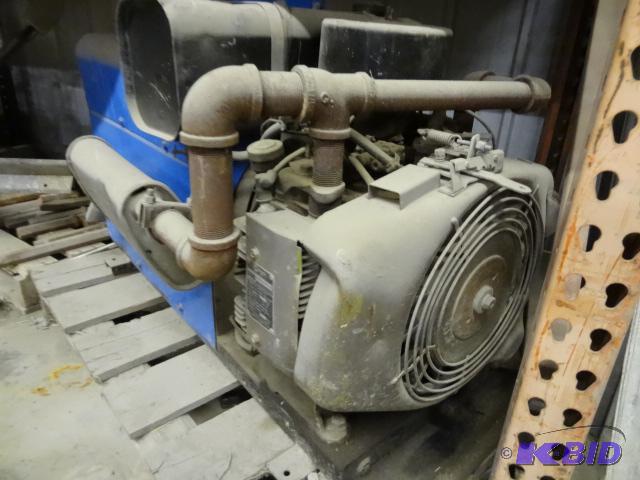 Onan Welder generator. Model AEAD-200LE. Curr...