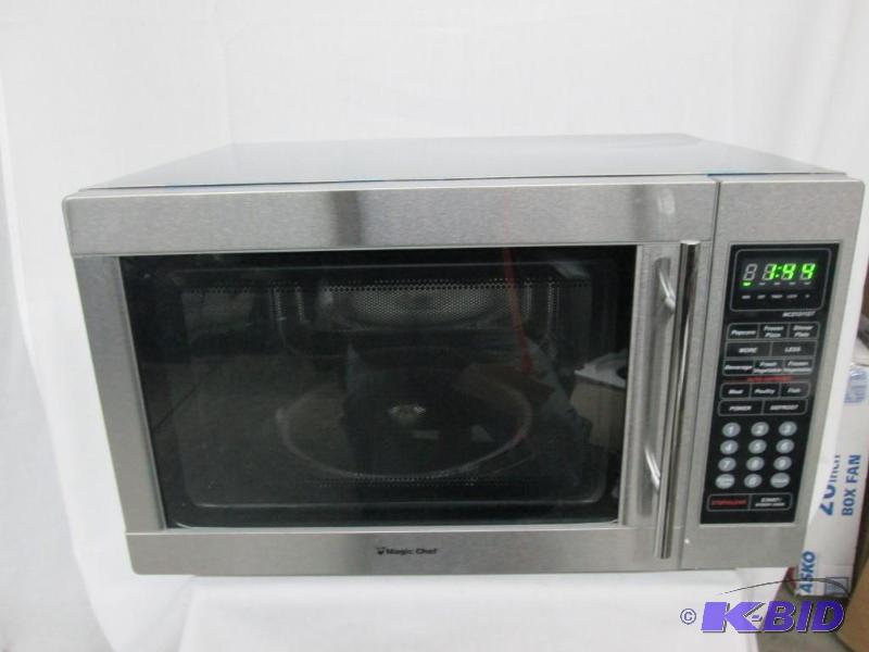 Magic Chef 1.3 cu. ft. 1100-Watt Microwave