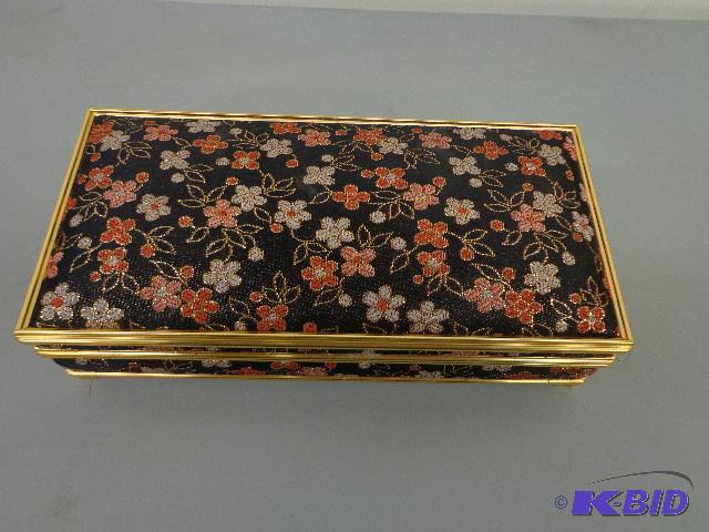 Gorgeous Musical Jewelry Box Gold Trim Music ...