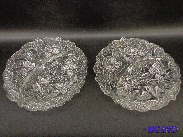 Pair of Glass Serving Dishes Serving Dishes G...