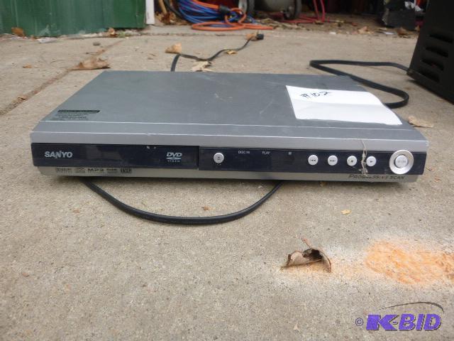 lot 102 image: Sanyo DVD Player Model DWM-450...