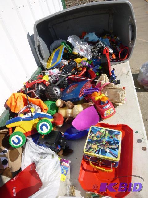 lot 149 image: Large Lot of Miscellaneous Toys...