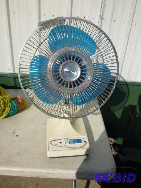 lot 162 image: Galaxy Oscillating Fan Tested and works....