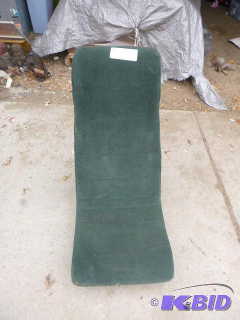 lot 17 image: Gaming Chair...