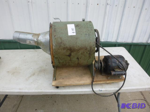 lot 190 image: Squirrel Cage Fan Blower...