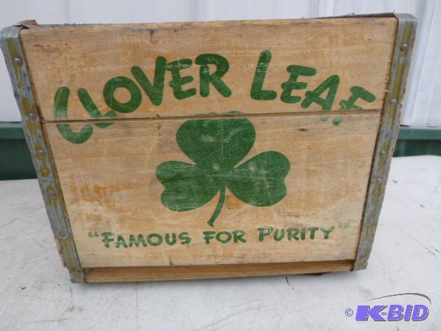 lot 195 image: Clover Leaf Wood Crate...
