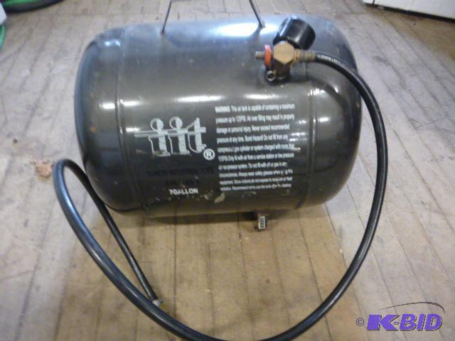 lot 4 image: itt 7 Gallon Portable Air Tank...