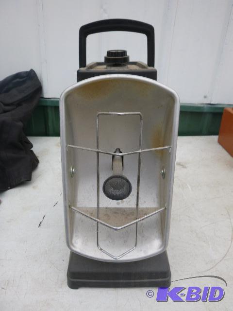 lot 62 image: Coleman Focus 5 Propane Radiant Heater...
