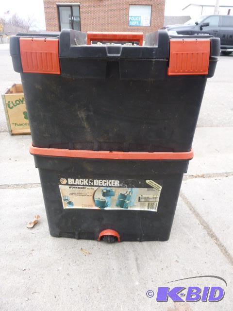lot 78 image: Black & Decker 2 Tier Toolbox Missing han...
