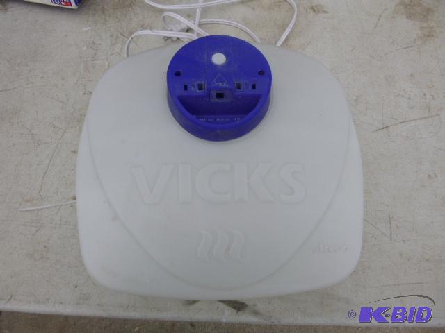 lot 84 image: Vicks Vaproizer 1.5 gallon....