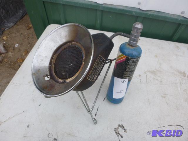 lot 9 image: Single Burner Propane Heater...