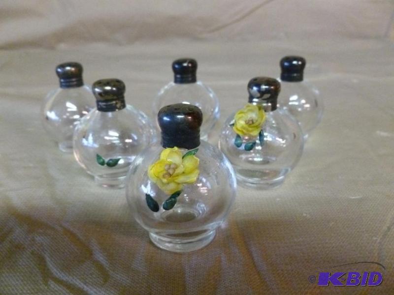lot 112 image: Lot of three glass salt and pepper shaker set...