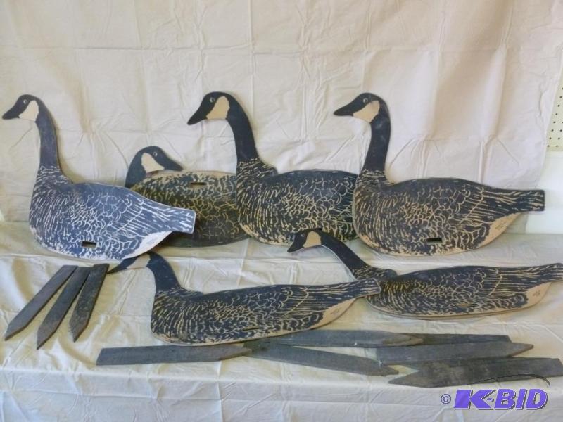 lot 12 image: Lot of six vintage Boxcraft Regina, Canada ca...