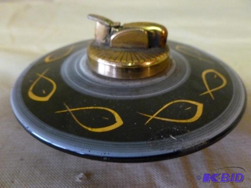 lot 160 image: Vintage Evans Fine China cigarette lighter, m...