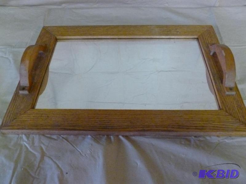lot 204 image: Nice solid oak framed hall mirror that measur...
