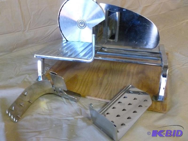 lot 36 image: Rival heavy duty stainless steel hand meat sl...