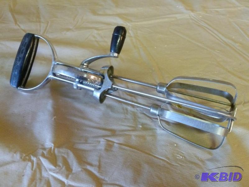 lot 40 image: Vintage Ekco - Besto stainless steel egg beat...