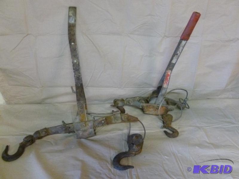 lot 53 image: Lot of two heavy duty come-a-longs....