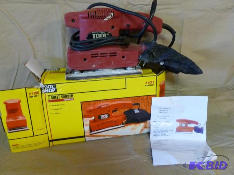 lot 55 image: Tool Shop 1.5 amp sheet sander, comes in the ...
