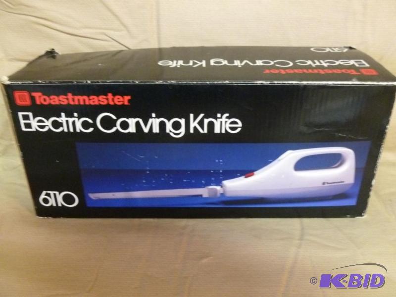 lot 73 image: Toastmaster Electric Carving Knife model 6110...