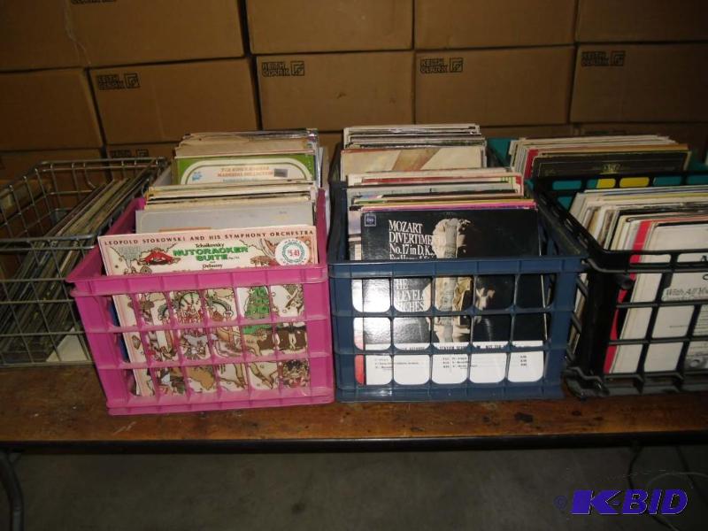 lot 20003 image: 140 Vinyl Record Albums  33 13