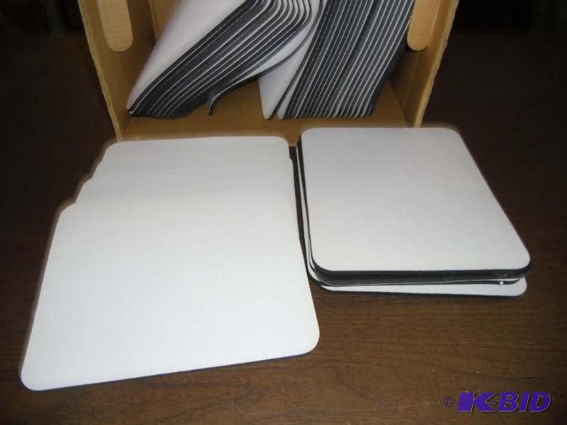 lot 20006 image: 40 White Mouse Pads Suitable for Decorating
