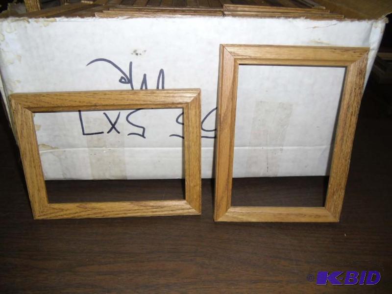lot 20007 image: 57 Oak Picture Frames 5 X 7