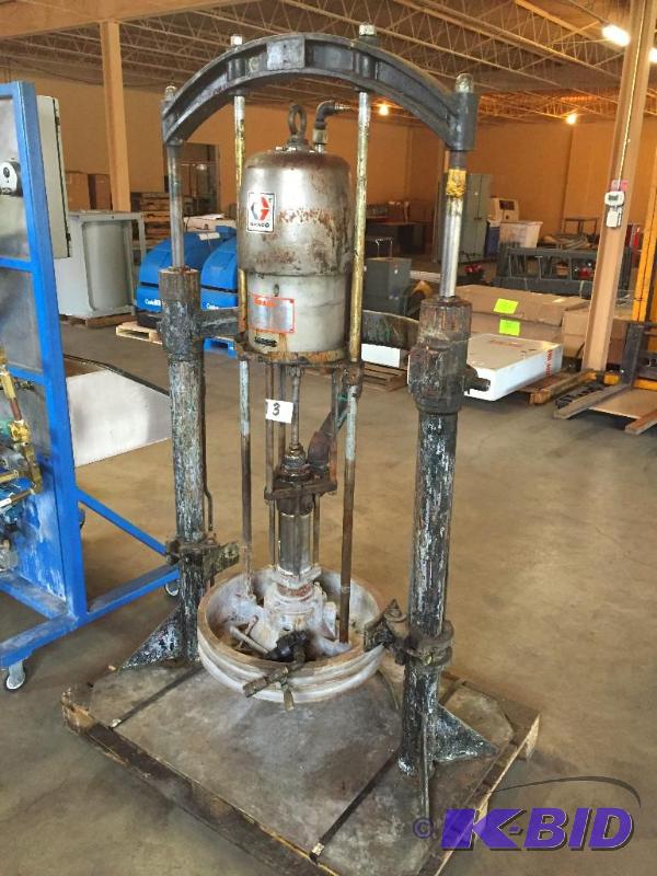 lot 13 image: Graco Bulldog 55 gallon drum pump....