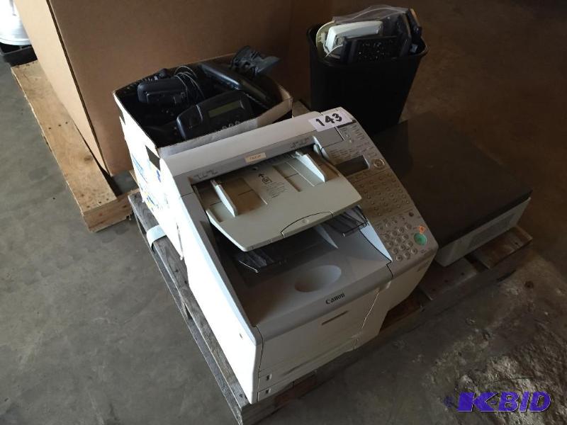 lot 143 image: Lot of misc office electronics including IP p...