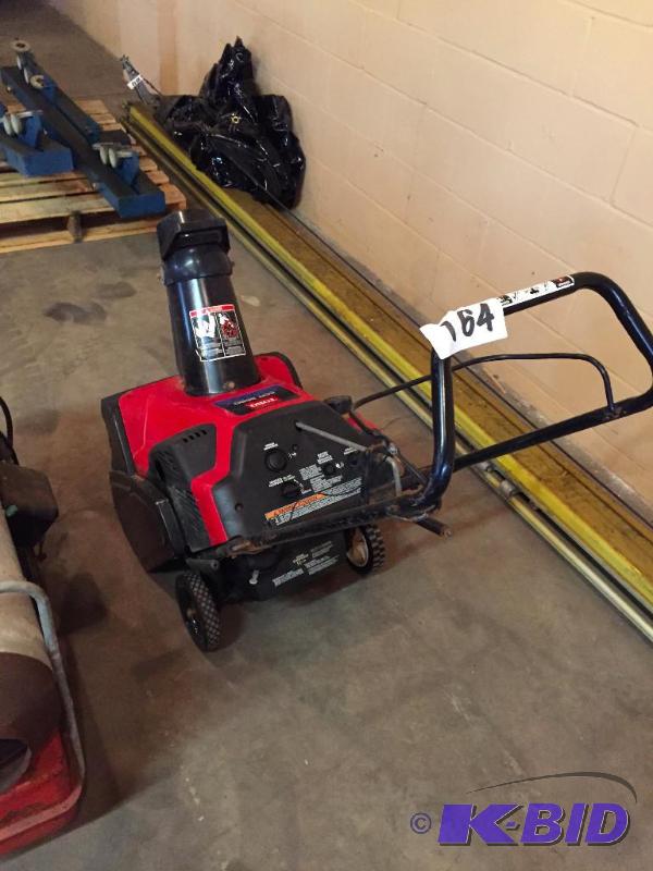 lot 164 image: Toro CCR 3650 snow blower. Motor has compress...