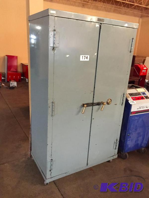 lot 174 image: Allsteel steel safe  cabinet....